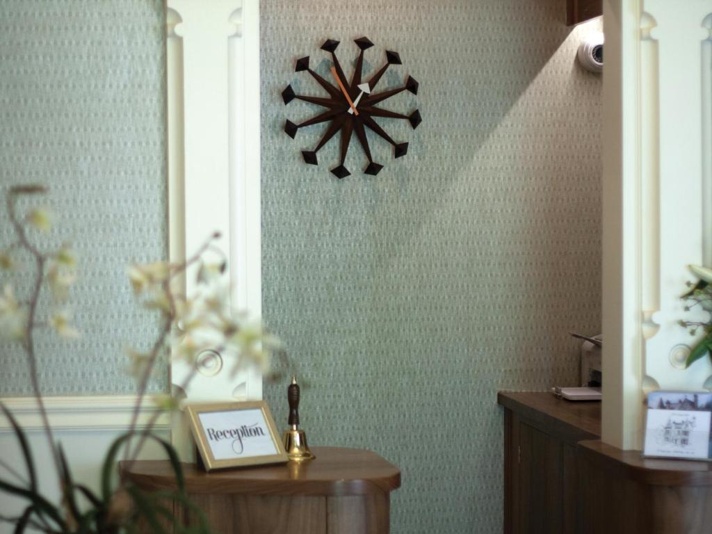 ホテル Ascot House ハロゲート エクステリア 写真