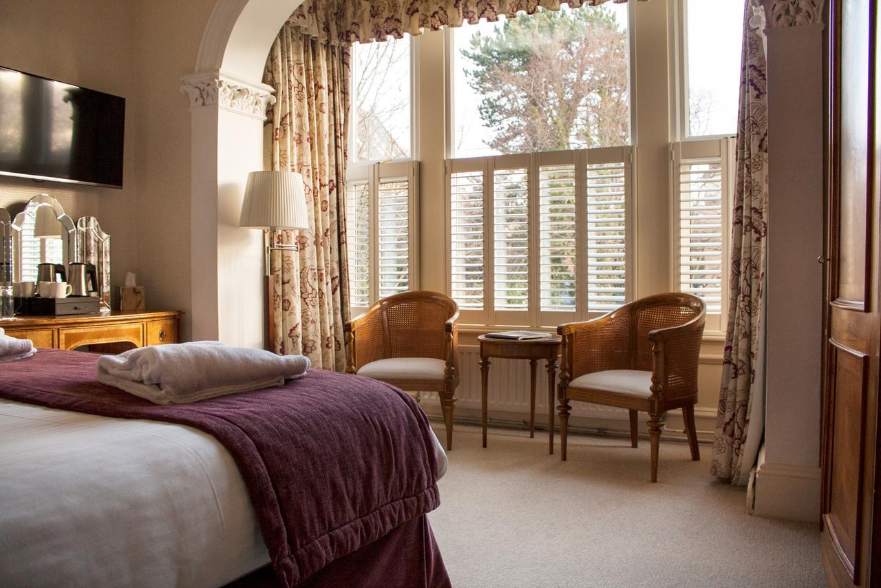 ホテル Ascot House ハロゲート エクステリア 写真